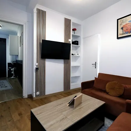 Au Coeur De Marais Dans Centre De Apartamento